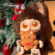 Cocoa Gingerbread amber eyes and gingerbread cushion close-up