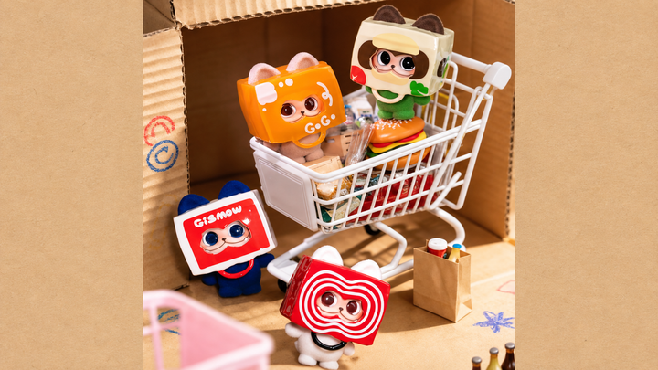 GISMOW Hide and Seek figures with interchangeable shopping-bag and carton headgear